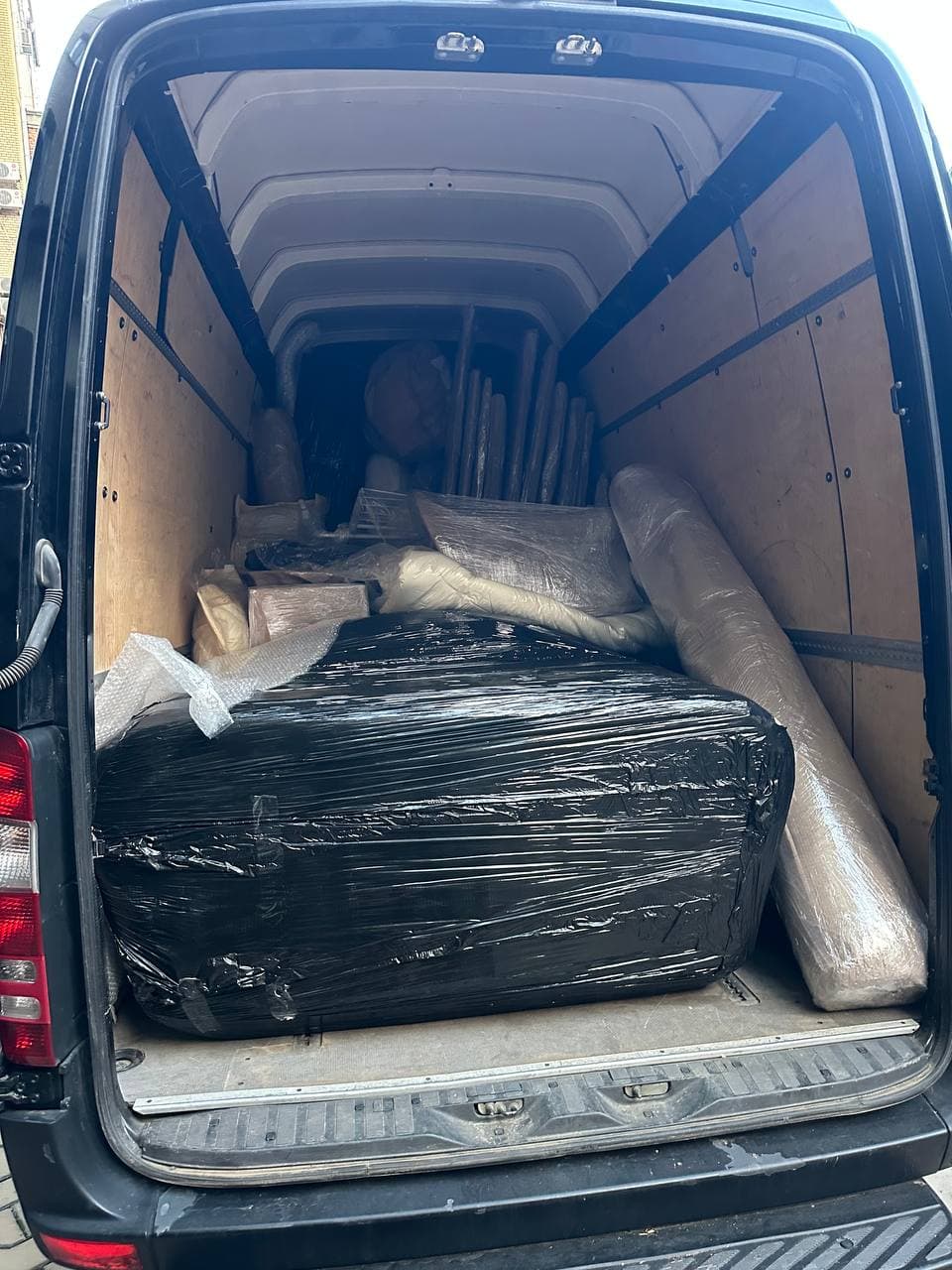 Квартирний переїзд у Харкові під ключ — пакування, перевезення, збирання