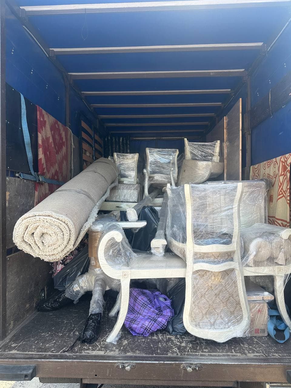 Перевезення меблів у Харкові — Вантаж Time