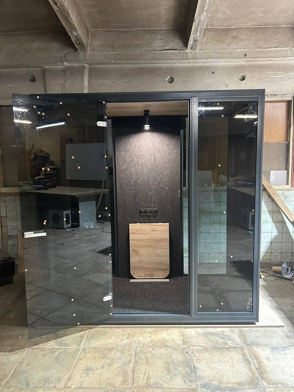 Зібрані стільці